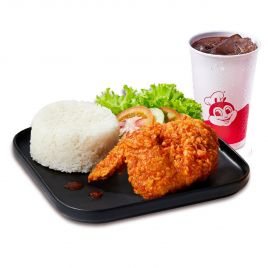 1 Cơm Gà Sốt Cay + 1 Nước ngọt